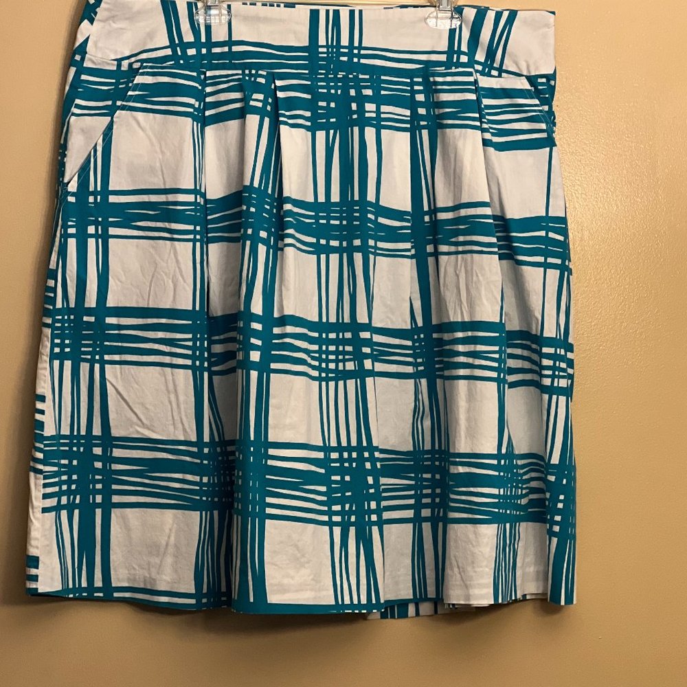 Ashley Stewart Women's Teal and White pleated Skirt Size 20
